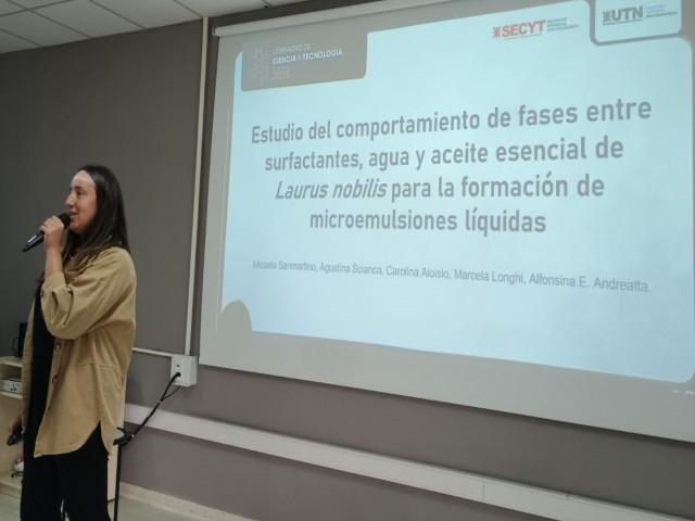 La Ing. Micaela Sanmartino presentó un estudio sobre microemulsiones en las Jornadas de Ciencia y Tecnología de la UTN San Francisco La Ing. Micaela Sanmartino presentó un estudio sobre microemulsiones en las Jornadas de Ciencia y Tecnología de la UTN San Francisco
